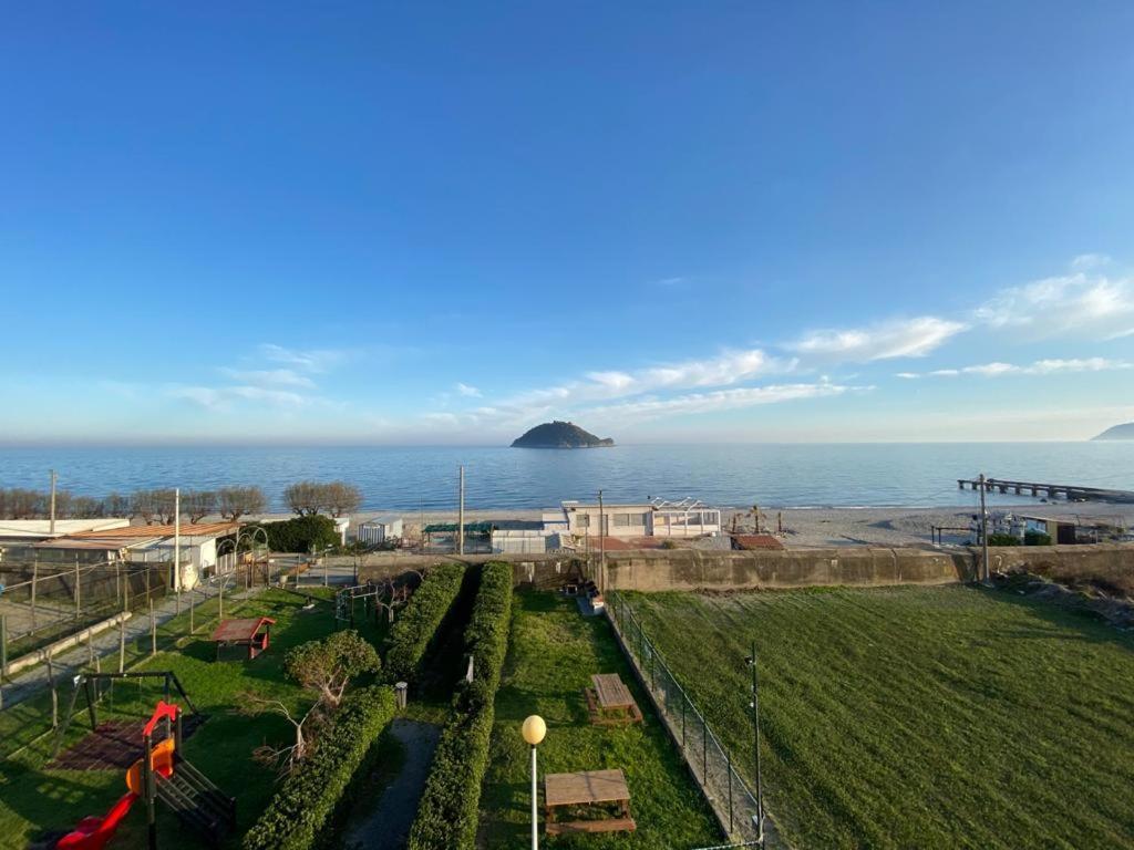 Residence Riviera Albenga Dış mekan fotoğraf