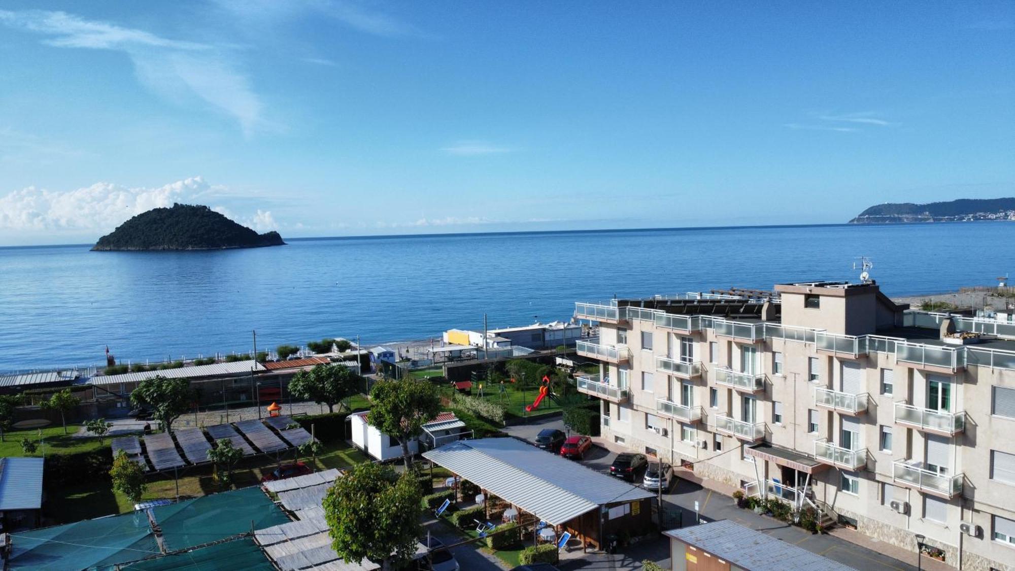 Residence Riviera Albenga Dış mekan fotoğraf